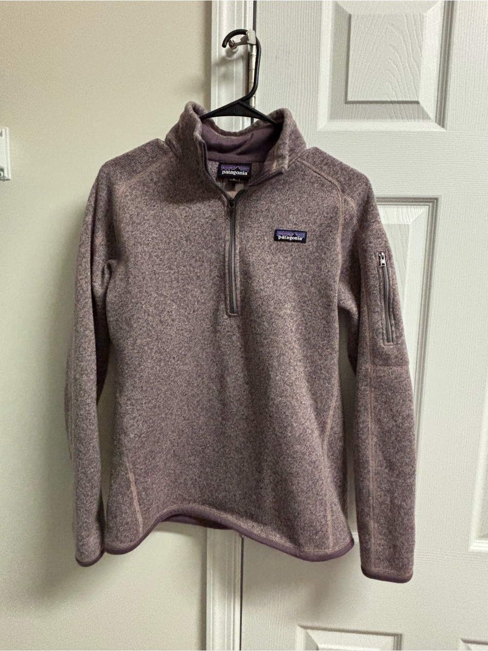 Patagonia Women's Heathered Mauve Quarter-Zip Fleece Pullover